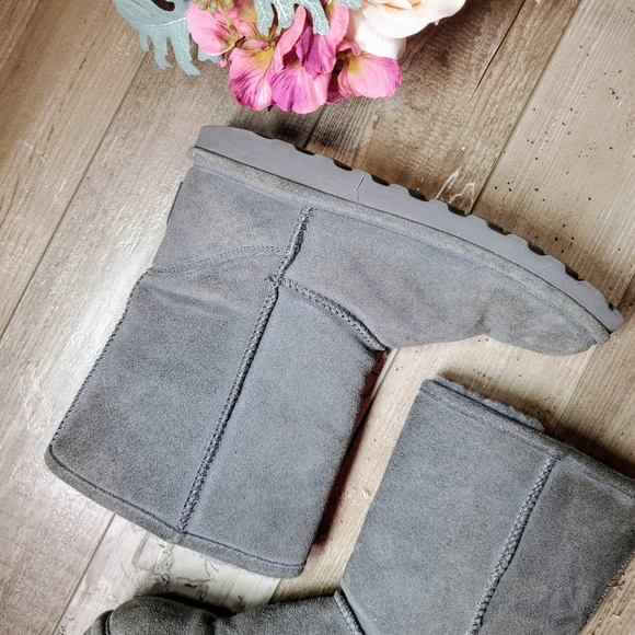 BearPaw Elle Short Boots, Gray, Women's Size 10 | Classic Suede | Slip On Boot - Picture 1 of 16